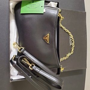 Black bag with chain.